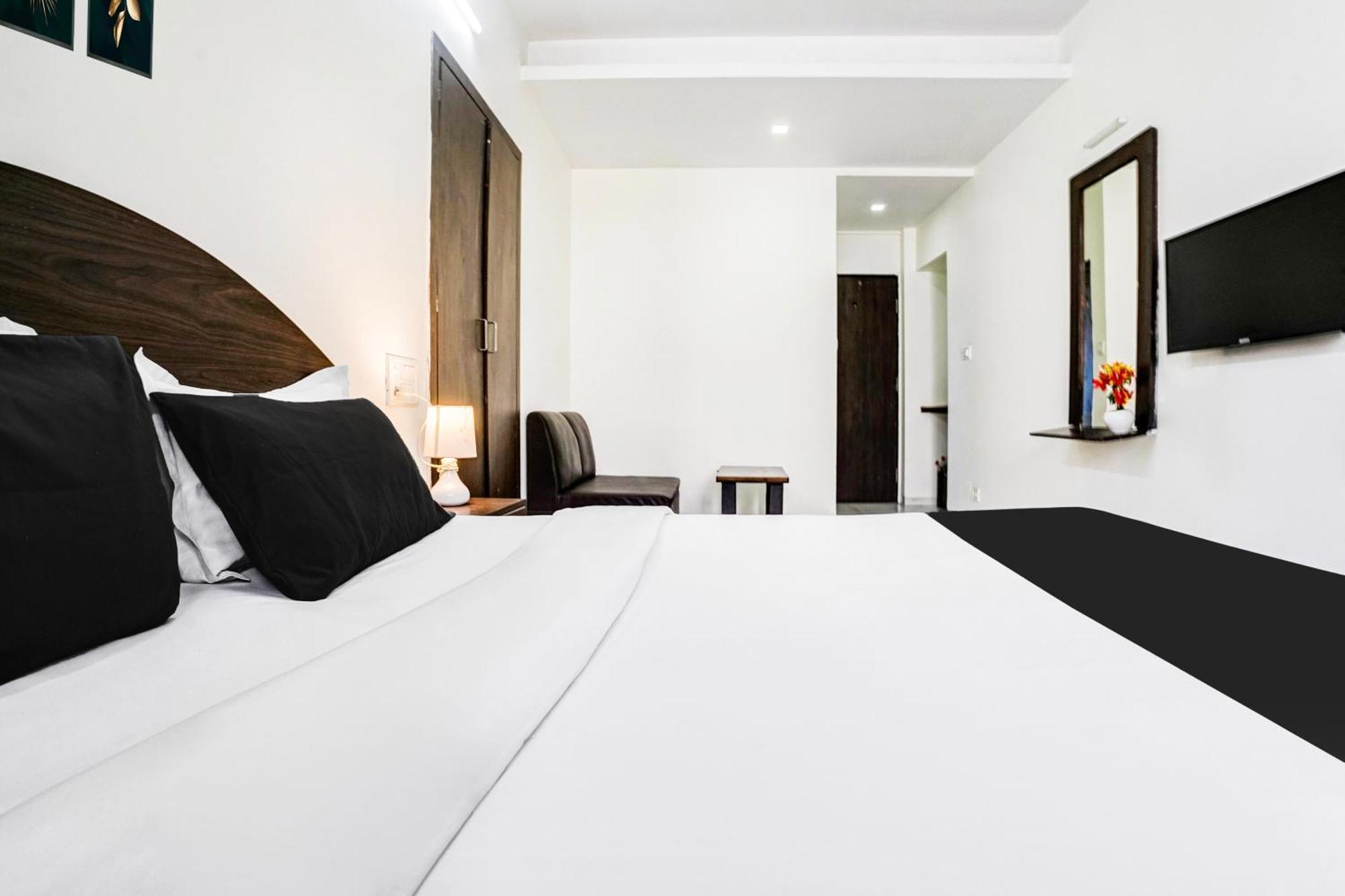 Super Hotel O Nashik Near Vijay Mamta Theatre Formerly Sahara Inn Luaran gambar