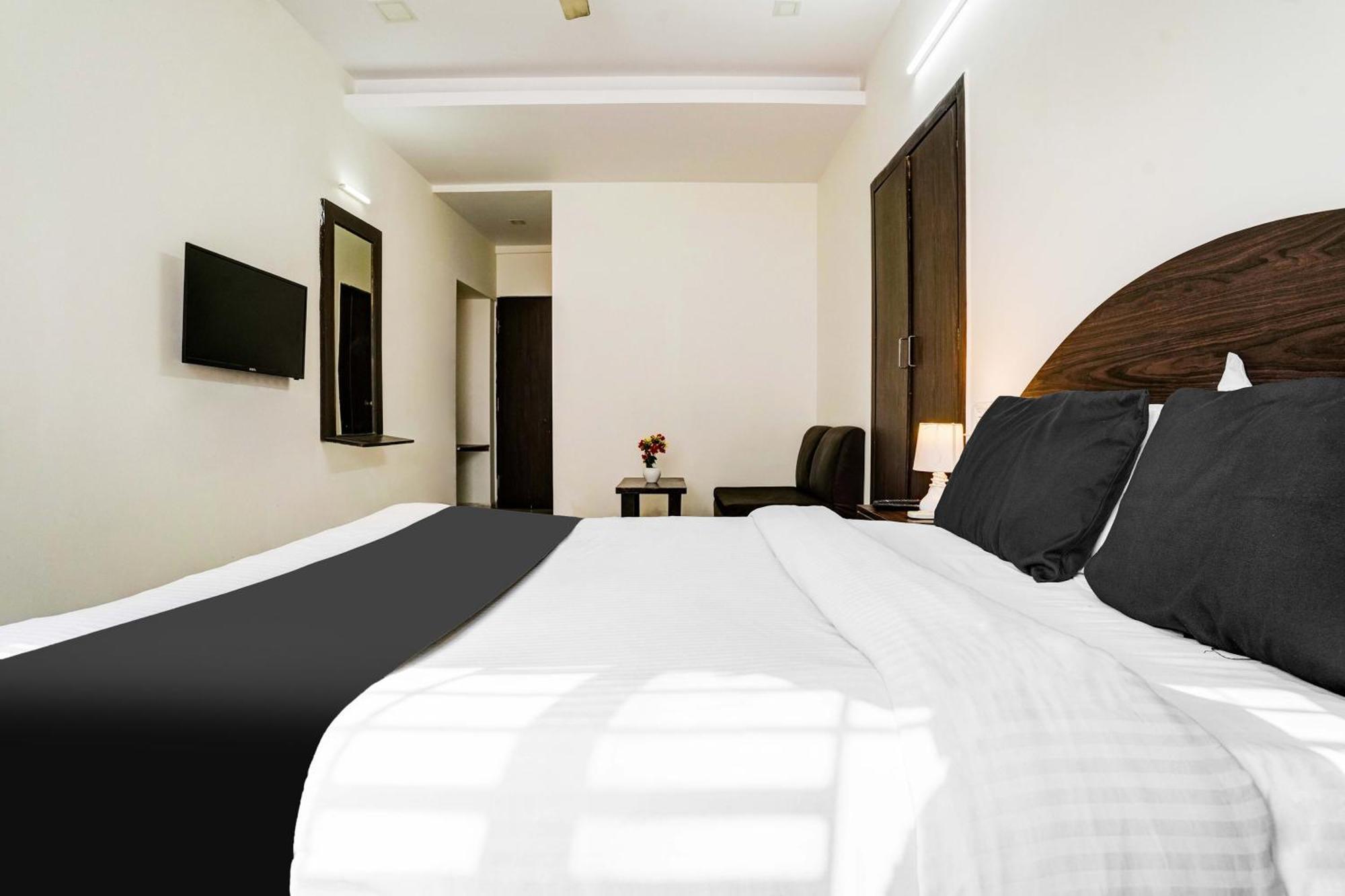 Super Hotel O Nashik Near Vijay Mamta Theatre Formerly Sahara Inn Luaran gambar